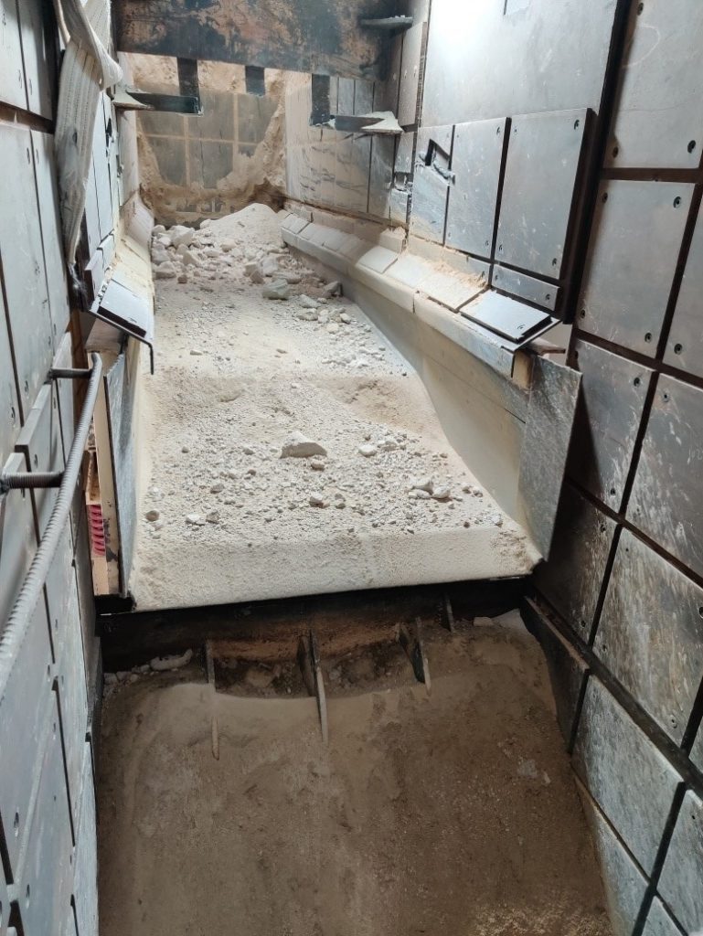 NMS HPF1560 Grizzly Feeder. Maximum Capacity is 800t/h.